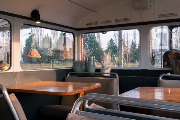 De Bus (KALLO)