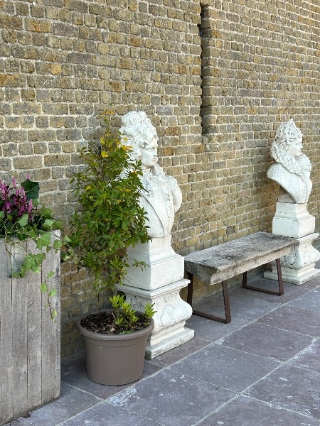 De witte herdershoeve (DAMME)