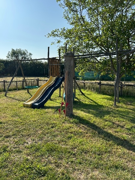 De witte herdershoeve (DAMME)